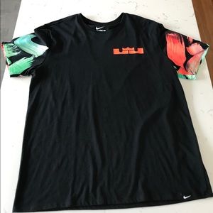 Nike LeBron James Everglades T shirt dri fit